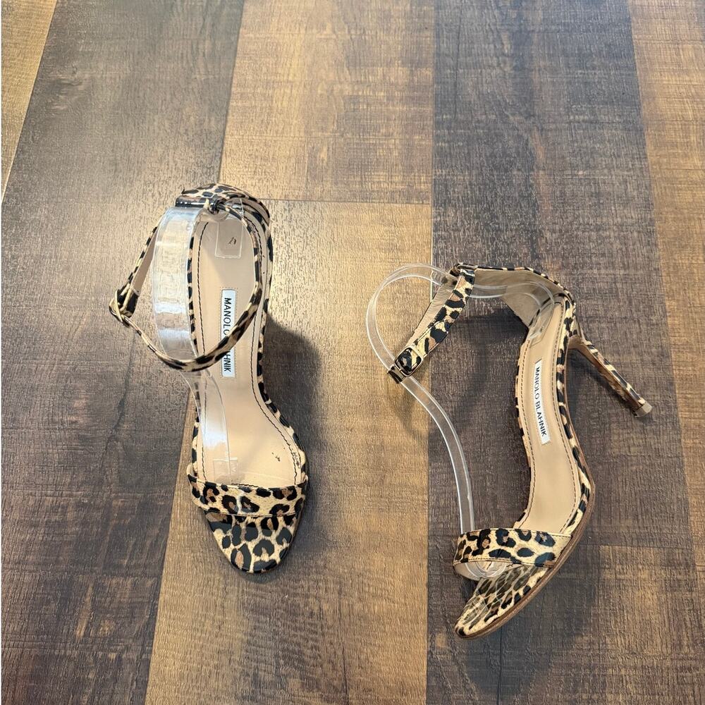 Manolo Blahnik Chaos Leopard Patent Leather Ankle Strap Heels Pumps Size 39 US 9
